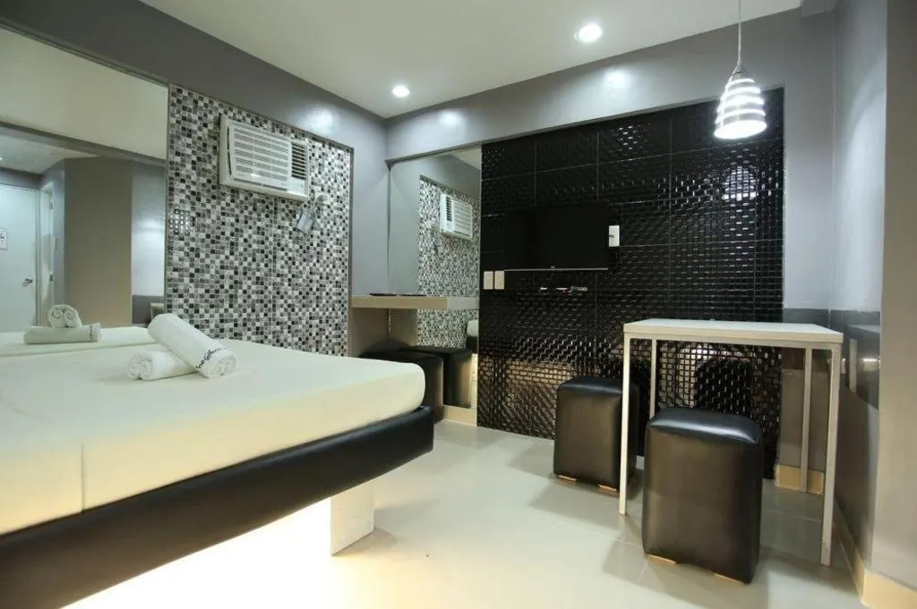 Bed in One Serenata Hotel General Trias