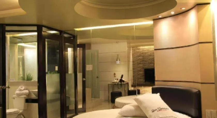 Bed in One Serenata Hotel General Trias