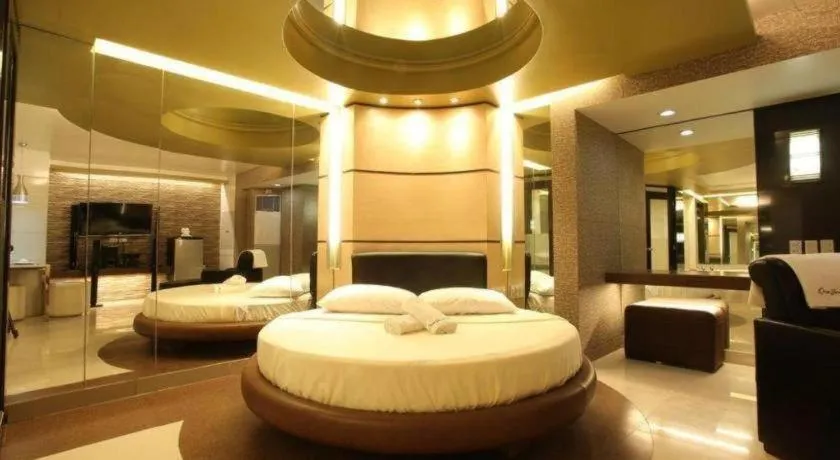 Bed in One Serenata Hotel General Trias