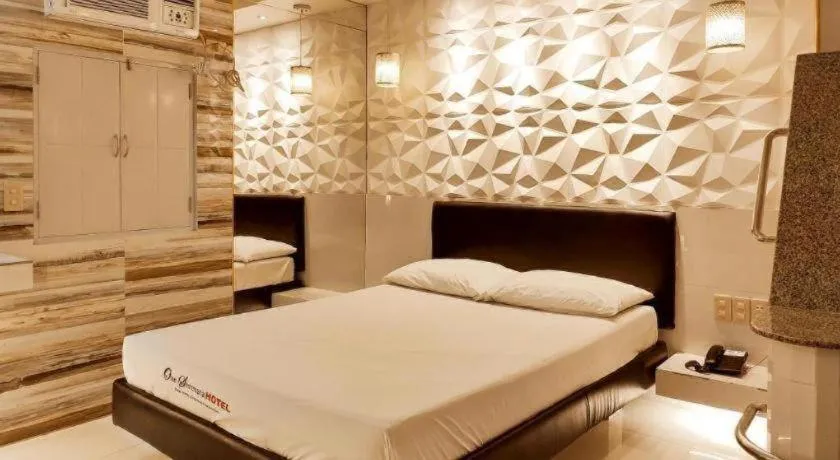 Bed in One Serenata Hotel General Trias