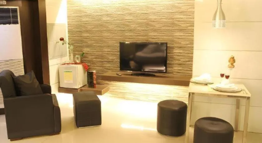 One Serenata Hotel General Trias