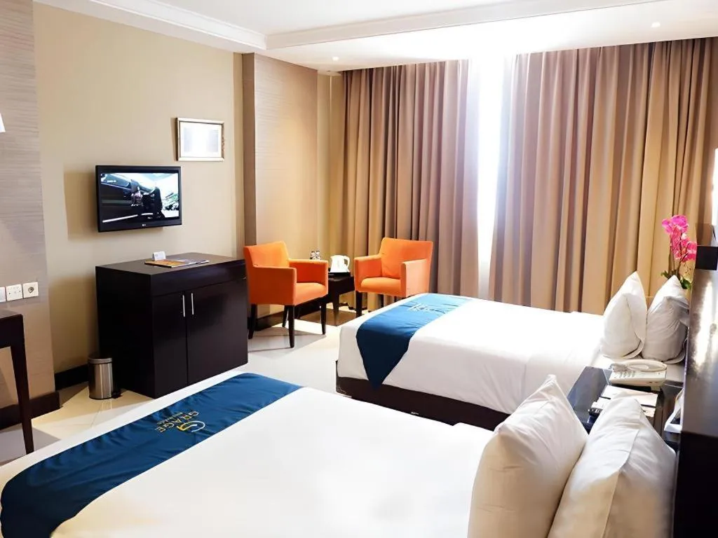 Bed in Grage Hotel Cirebon