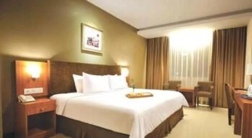Bed in Grage Hotel Cirebon