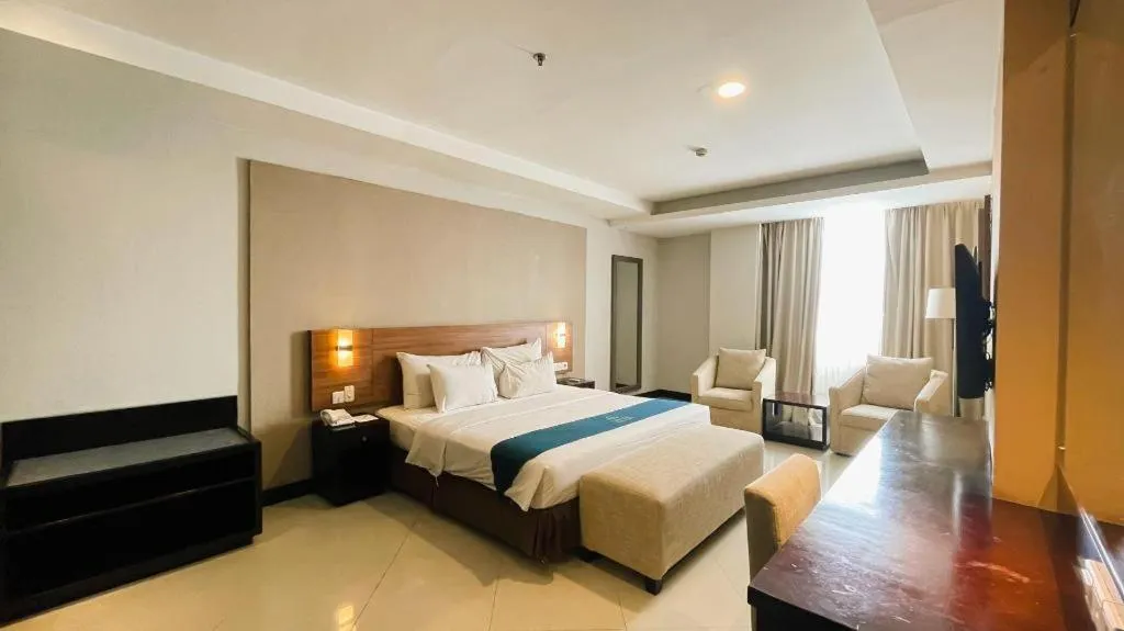 Bed in Grage Hotel Cirebon