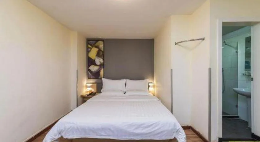 Bed in 7 Days Inn Guangzhou East Station Yantang Tianpingjia Metro Station