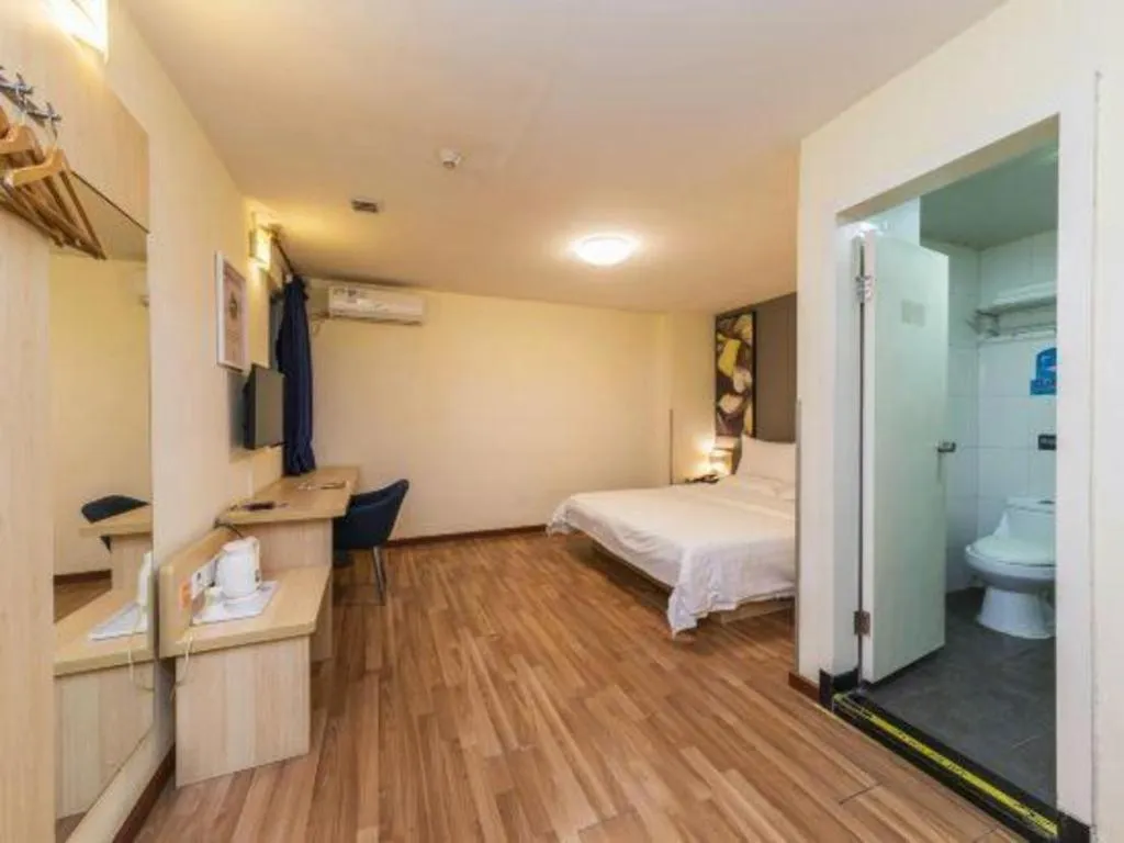 Bed in 7 Days Inn Guangzhou East Station Yantang Tianpingjia Metro Station