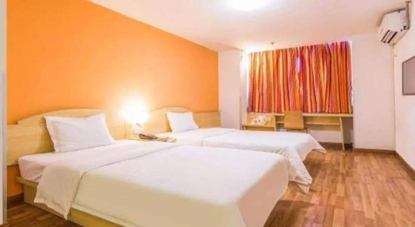 Bed in 7 Days Inn Guangzhou East Station Yantang Tianpingjia Metro Station