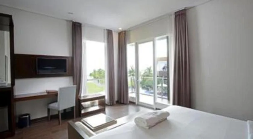 Bed in D'Season Premiere Hotel