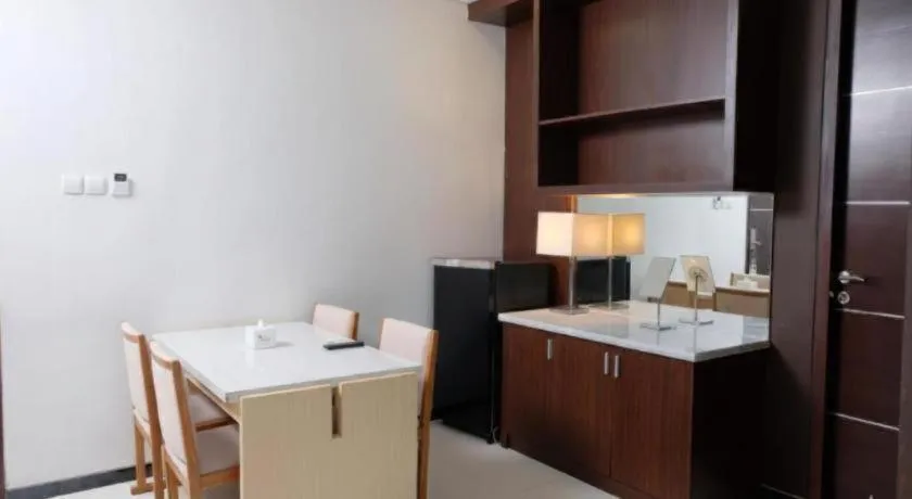 D'Season Premiere Hotel