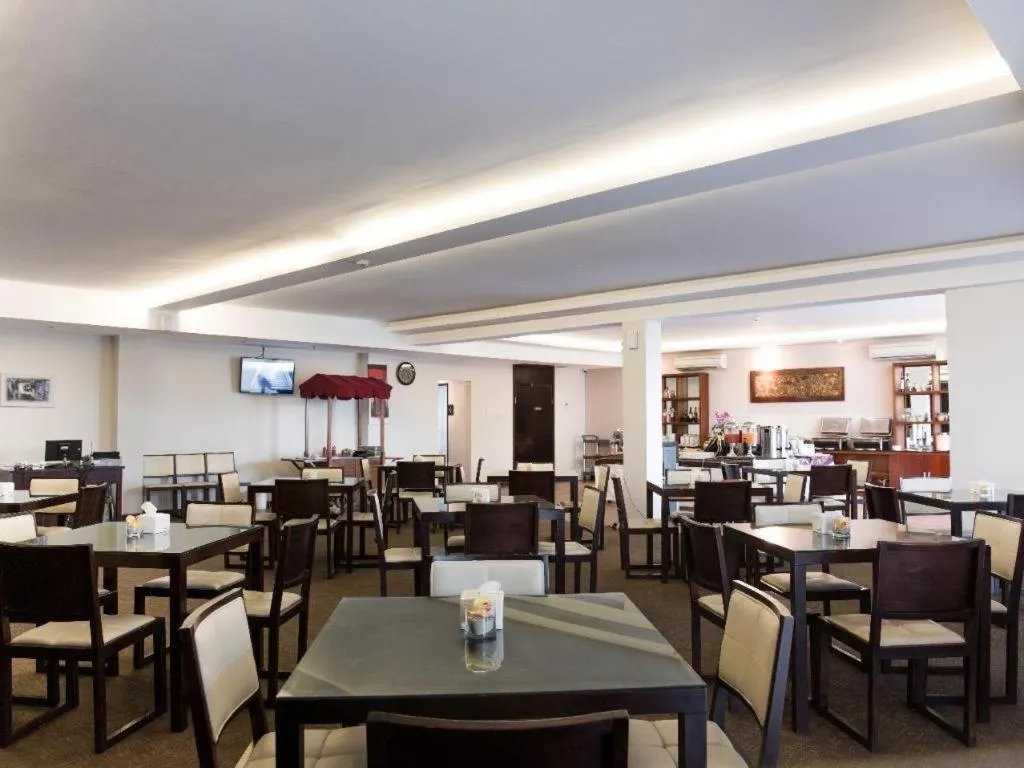 D'Season Premiere Hotel