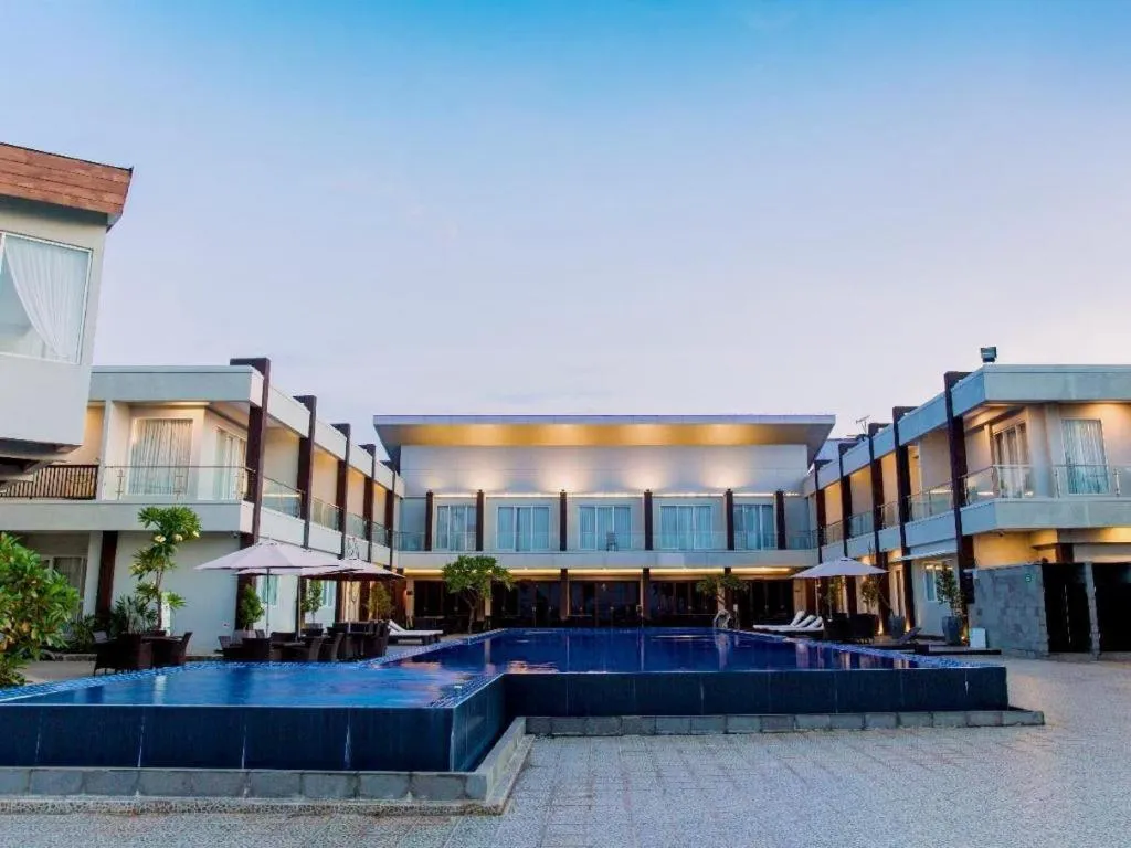 D'Season Premiere Hotel