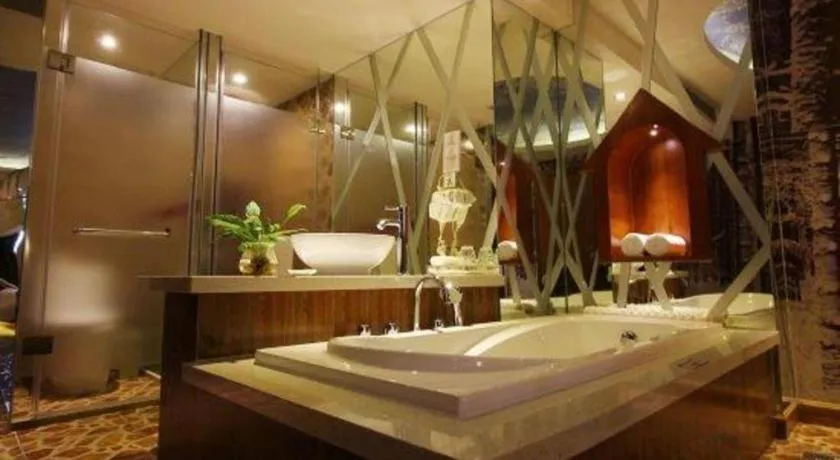 Grand Nest Hotel (Tang Jia Wan Beach)