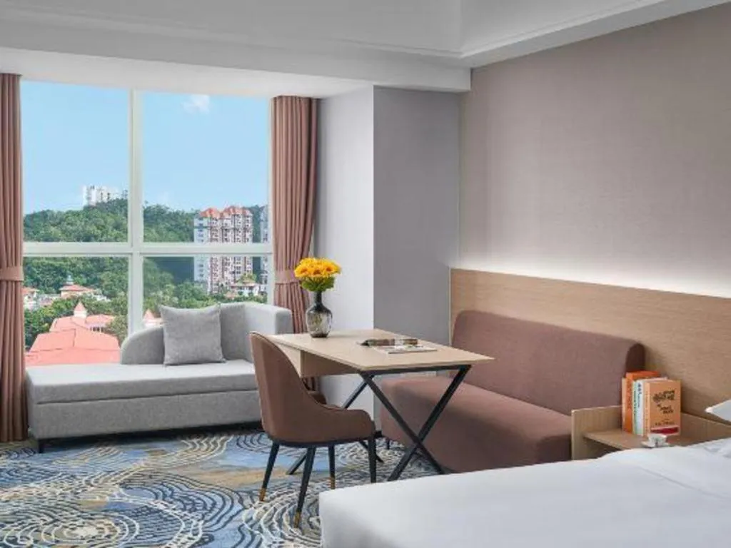 Bed in Grand Nest Hotel (Tang Jia Wan Beach)
