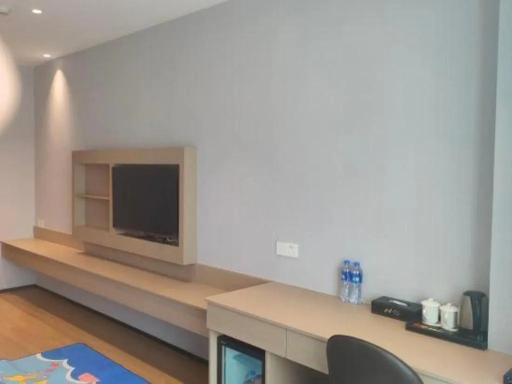 Grand Nest Hotel (Tang Jia Wan Beach)