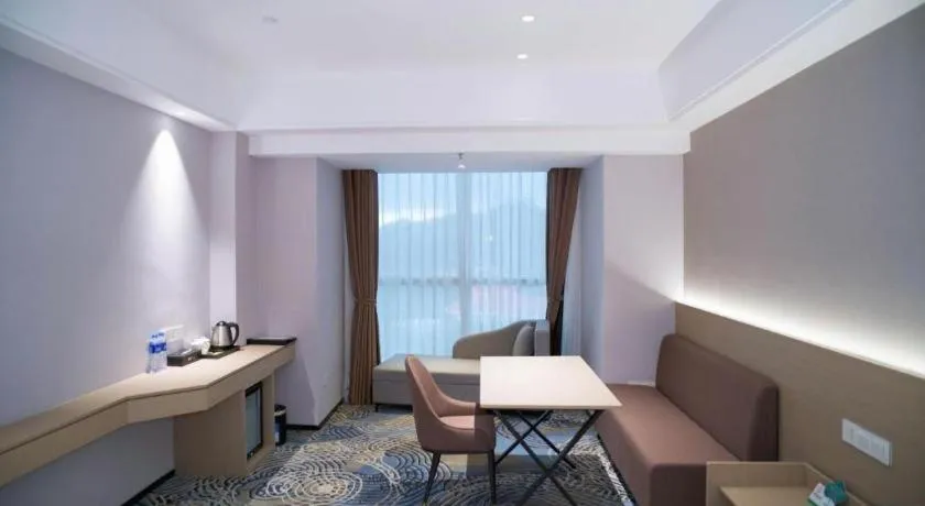 Grand Nest Hotel (Tang Jia Wan Beach)