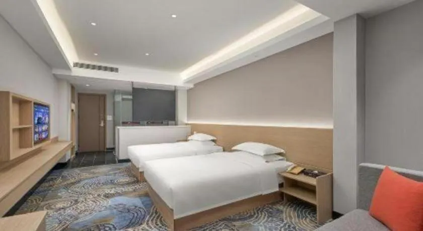Bed in Grand Nest Hotel (Tang Jia Wan Beach)