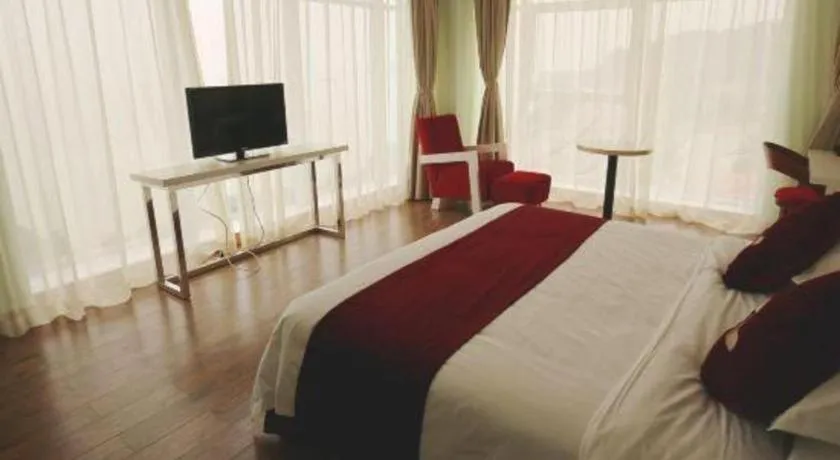 Bed in Grand Nest Hotel (Tang Jia Wan Beach)