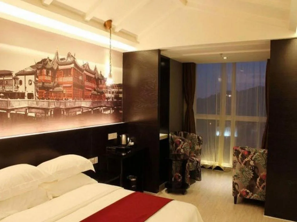 Bed in Grand Nest Hotel (Tang Jia Wan Beach)