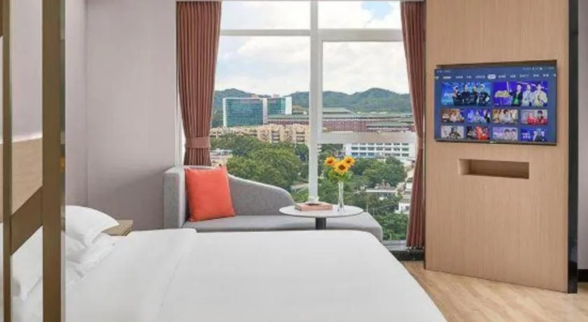 Bed in Grand Nest Hotel (Tang Jia Wan Beach)