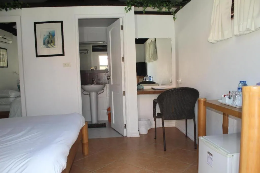 Bed in Coral Beach Club