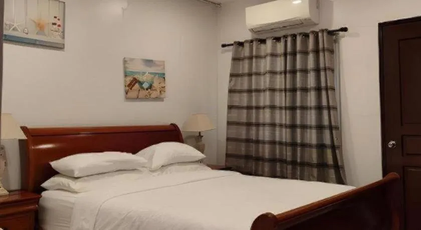 Bed in Coral Beach Club