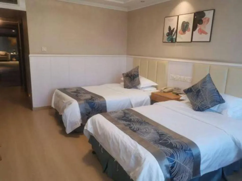 Bed in Chongqing Tianyou Hotel