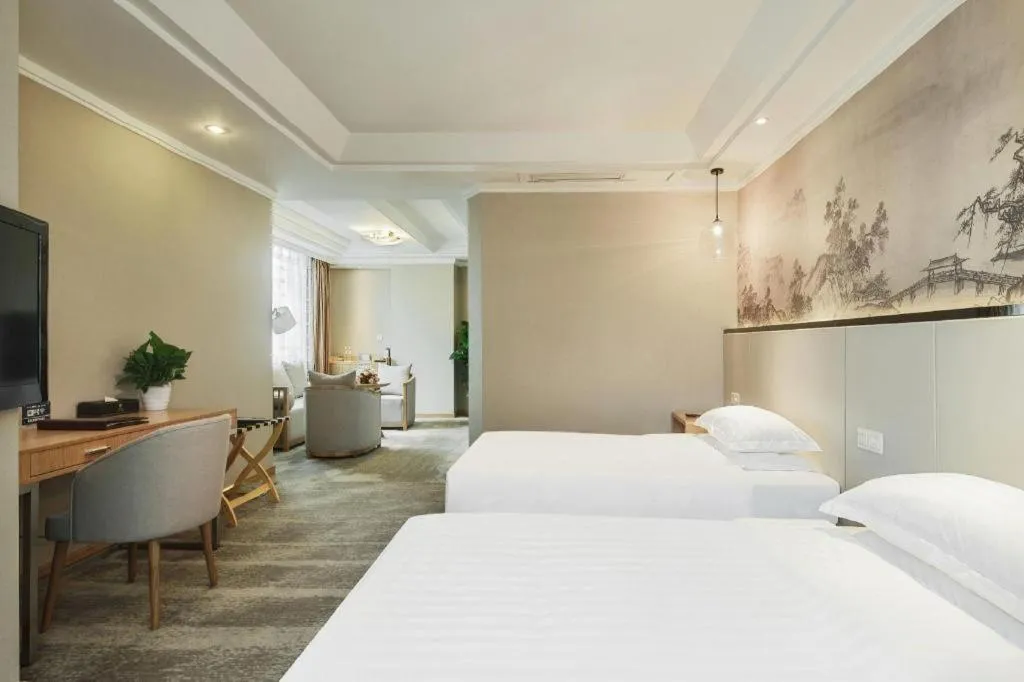 Bed in Chongqing Tianyou Hotel