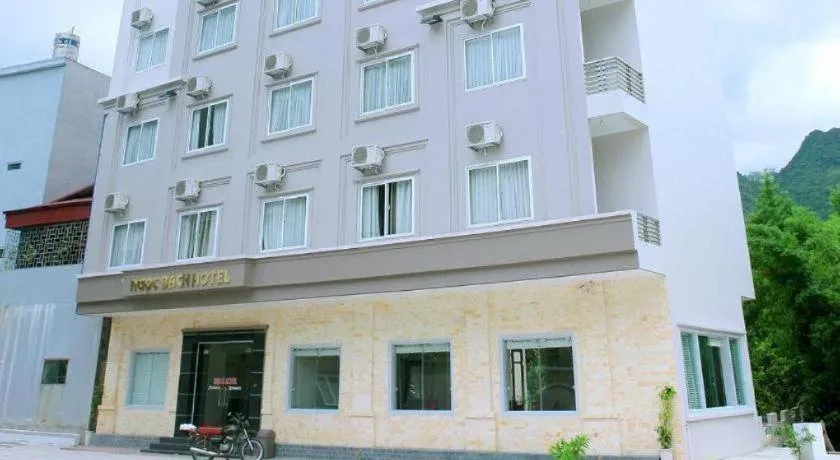 Ngoc Bach Hotel