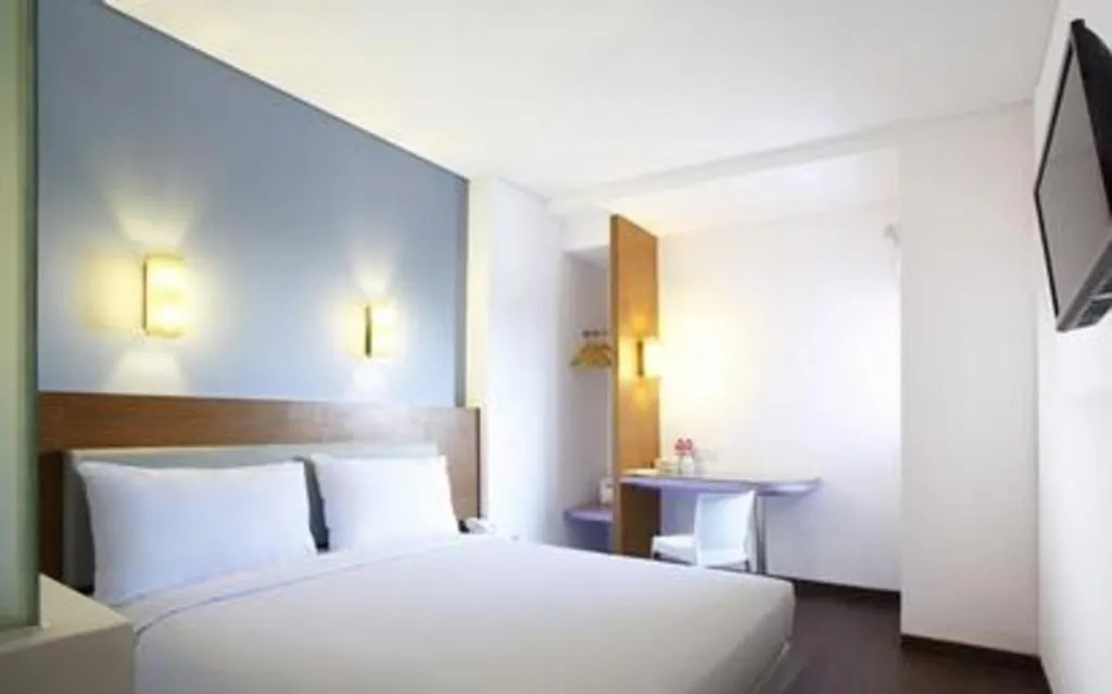 Bed in Amaris Hotel Pasar Baru