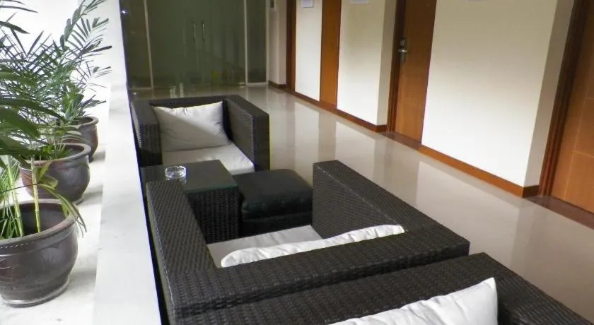 Aveon Express Hotel Yogyakarta by Daphna International