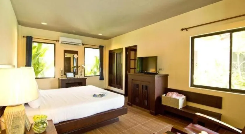 Bed in Rose Bay Resort