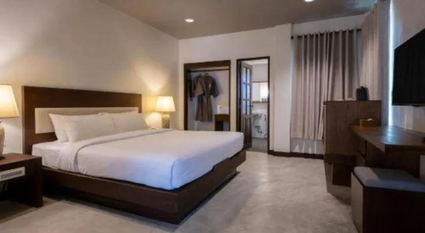 Bed in Rose Bay Resort