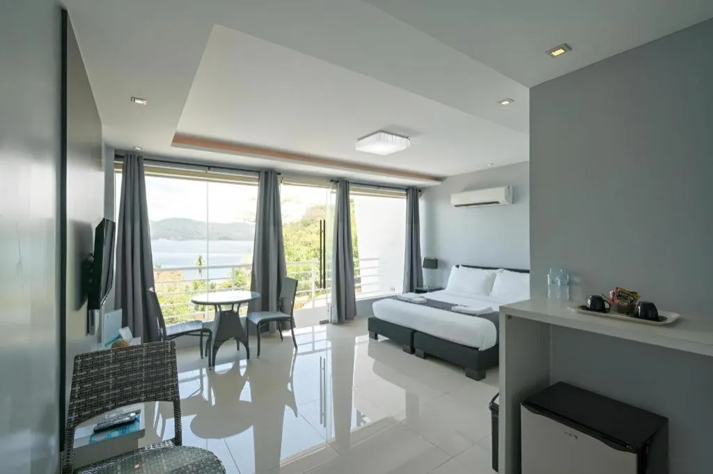 Anilao Awari Bay Resort