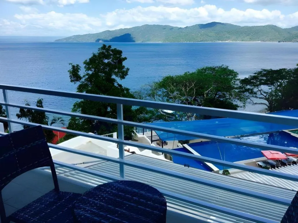 Anilao Awari Bay Resort