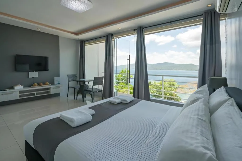 Bed in Anilao Awari Bay Resort