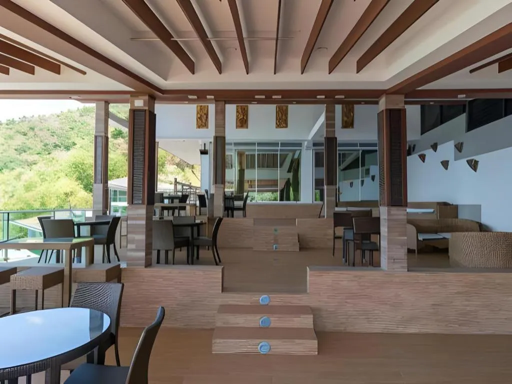 Anilao Awari Bay Resort