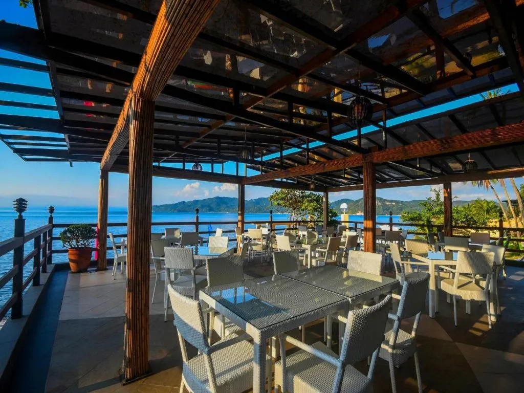 Anilao Awari Bay Resort