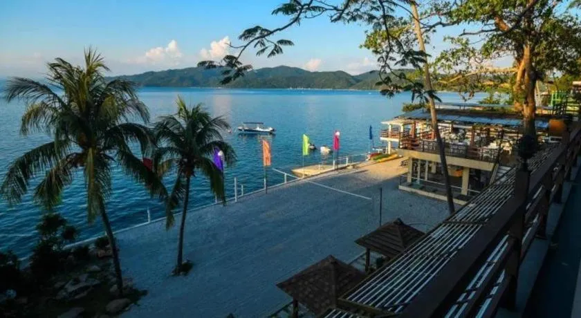 Anilao Awari Bay Resort