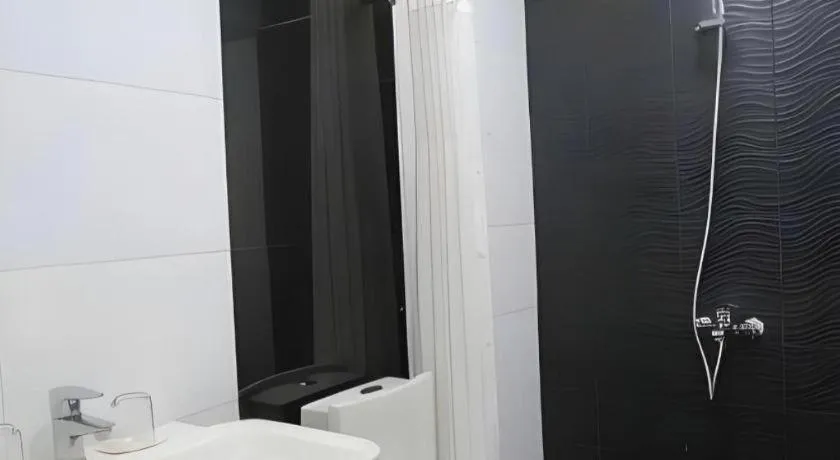 Anilao Awari Bay Resort