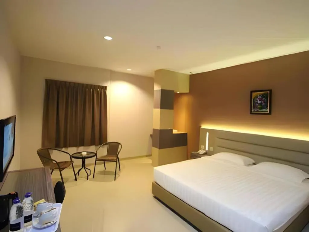 Bed in Lovina Inn Hotel Batam