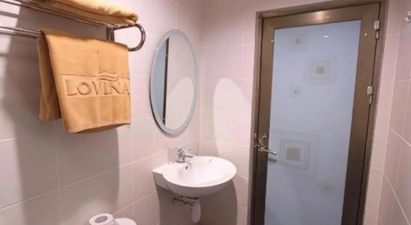 Lovina Inn Hotel Batam