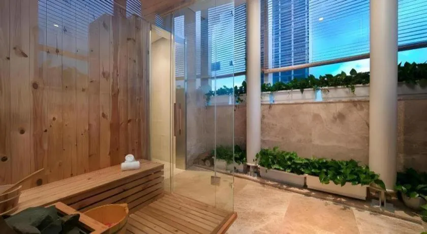 Calidas Landmark72 Royal Residence Hanoi