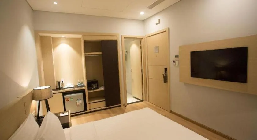 Bed in Lavender Boutique Hotel