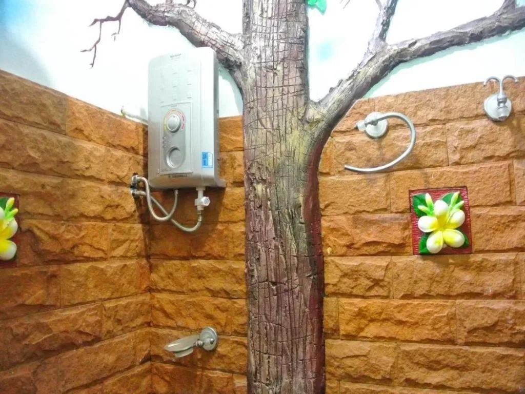 Himawari Restaurant and Cottage