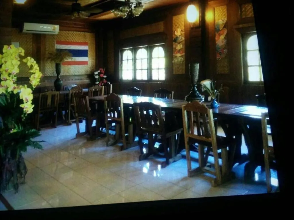 Himawari Restaurant and Cottage