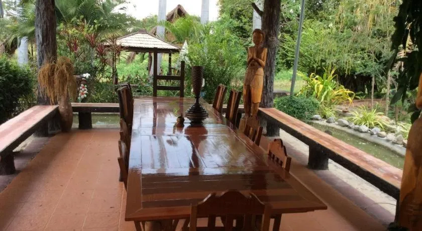 Himawari Restaurant and Cottage