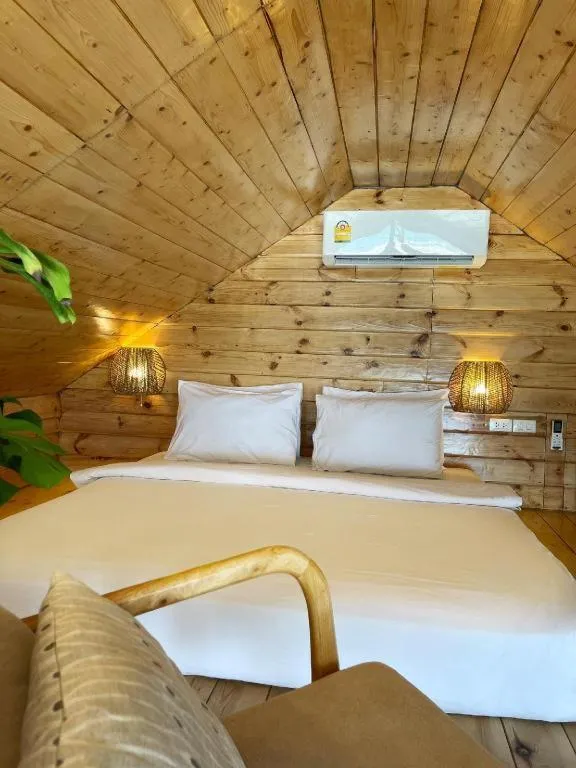 Bed in Tonsak Resort