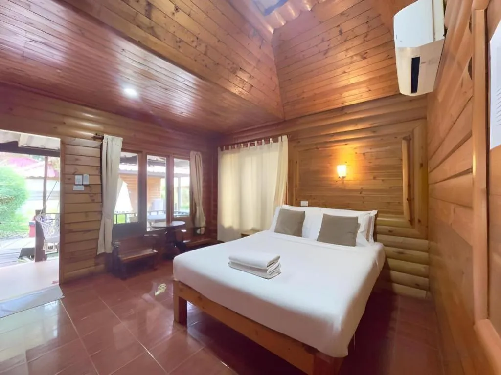 Bed in Tonsak Resort