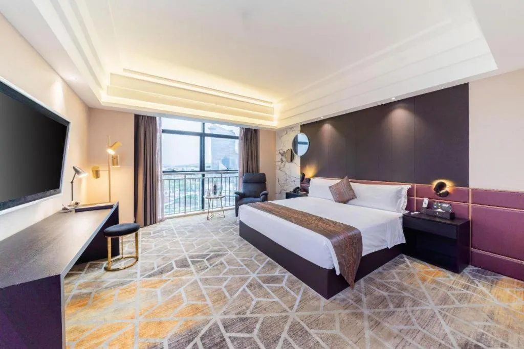 Bed in Park Lane Hotel