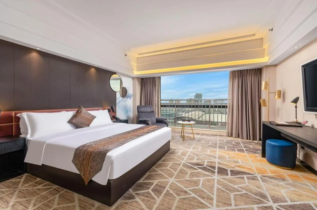 Bed in Park Lane Hotel